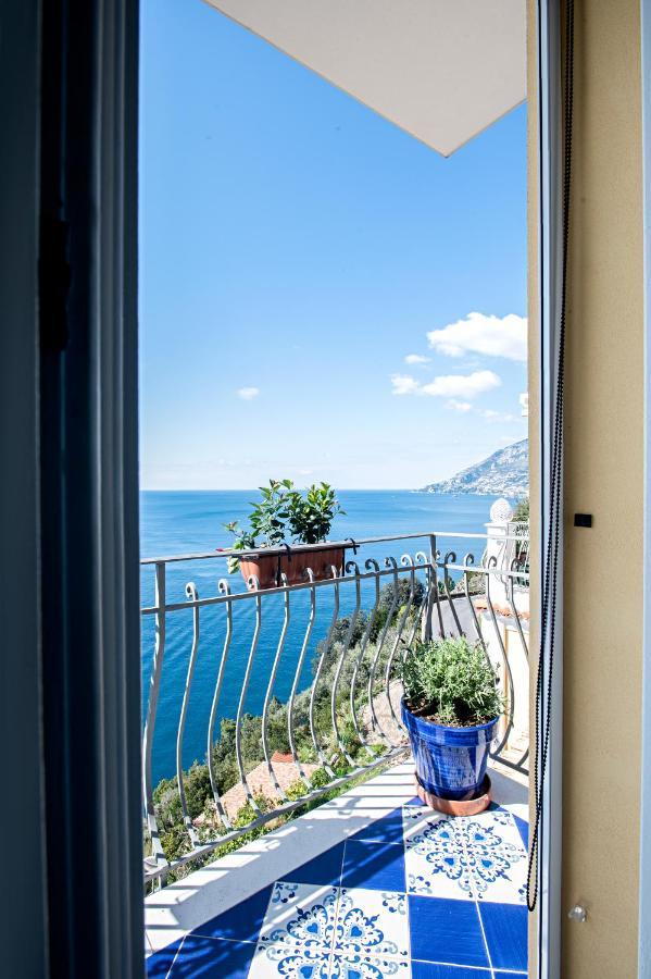 Hotel Villa Pandora Maiori Exterior photo