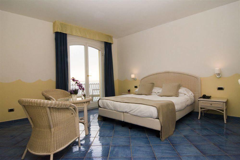 Hotel Villa Pandora Maiori Exterior photo